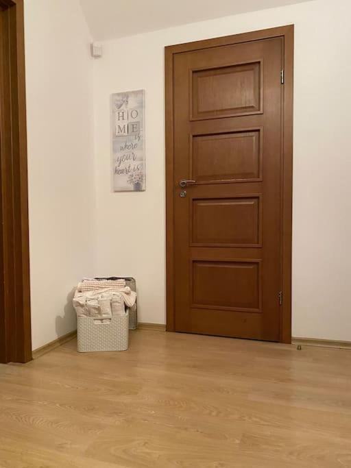 4 Bedroom Family House With Access To A Hot Tub โกจัลโควิเซ-เซดรอย ภายนอก รูปภาพ