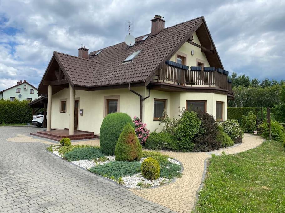 4 Bedroom Family House With Access To A Hot Tub โกจัลโควิเซ-เซดรอย ภายนอก รูปภาพ