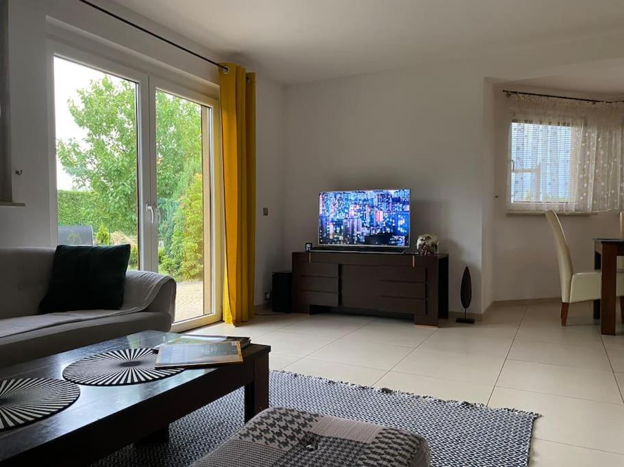 4 Bedroom Family House With Access To A Hot Tub โกจัลโควิเซ-เซดรอย ภายนอก รูปภาพ