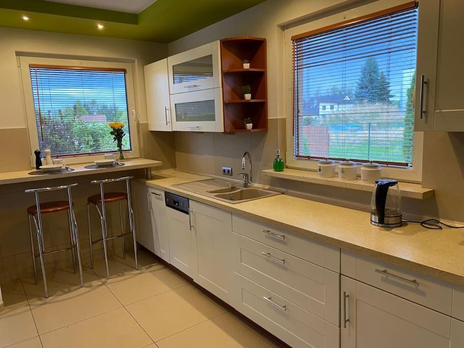 4 Bedroom Family House With Access To A Hot Tub โกจัลโควิเซ-เซดรอย ภายนอก รูปภาพ