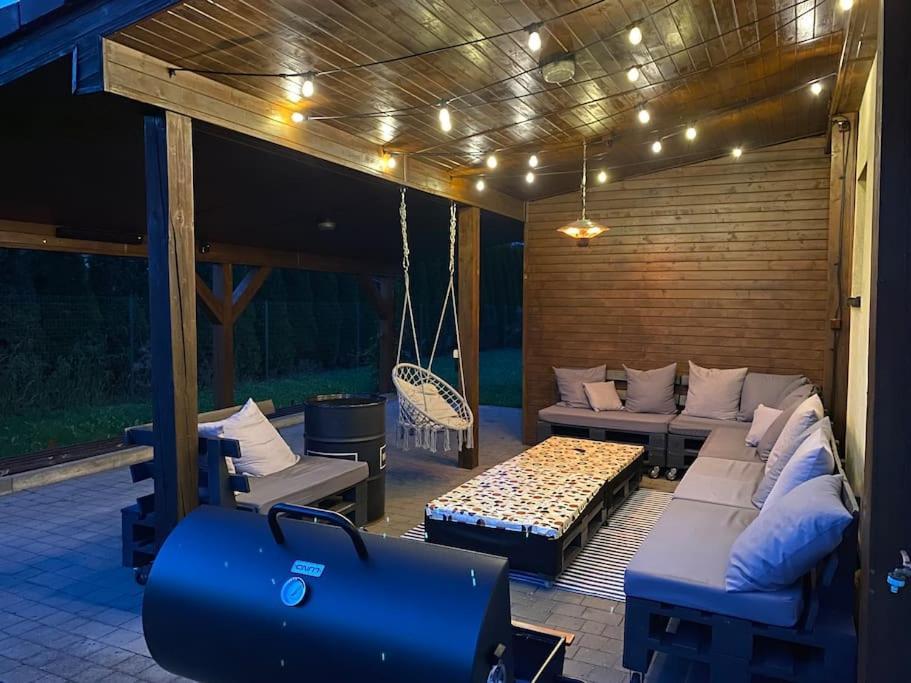 4 Bedroom Family House With Access To A Hot Tub โกจัลโควิเซ-เซดรอย ภายนอก รูปภาพ