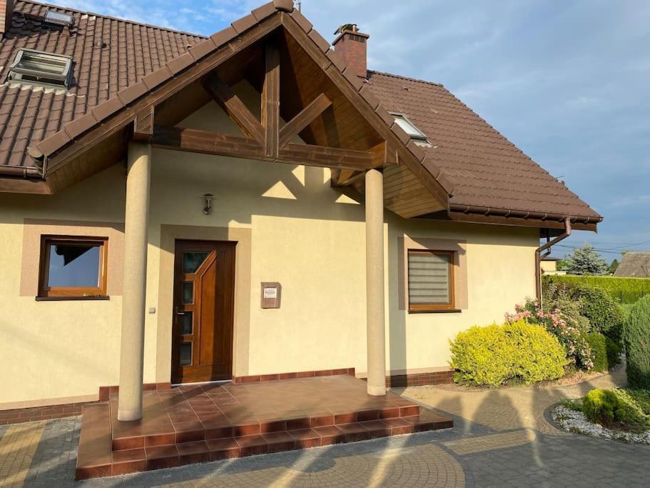 4 Bedroom Family House With Access To A Hot Tub โกจัลโควิเซ-เซดรอย ภายนอก รูปภาพ